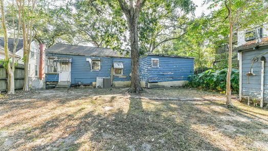 Houston 1-story, 3-bed 1914 Forest Hill Boulevard-idx