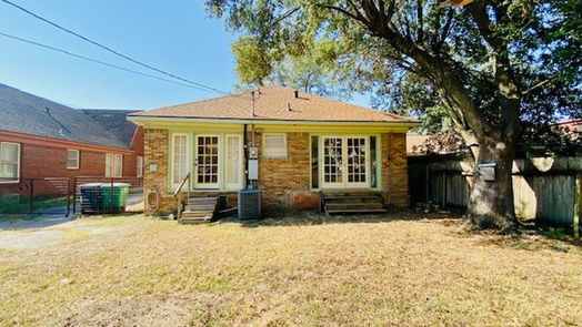 Houston 1-story, 3-bed 4425 Leeland Street-idx