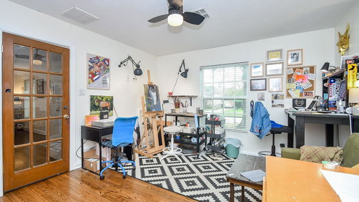 Houston 1-story, 2-bed 6421 Country Club Drive-idx