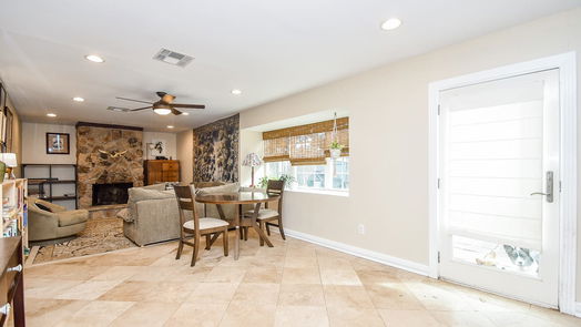 Houston 1-story, 2-bed 6421 Country Club Drive-idx