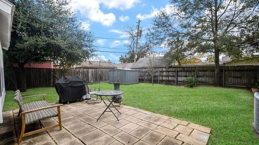 Houston 1-story, 2-bed 6421 Country Club Drive-idx