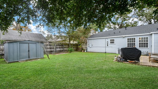 Houston 1-story, 2-bed 6421 Country Club Drive-idx