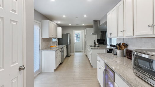 Houston 1-story, 4-bed 218 Faust Lane-idx