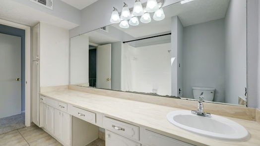 Houston 2-story, 2-bed 374 N Post Oak Lane 374-idx