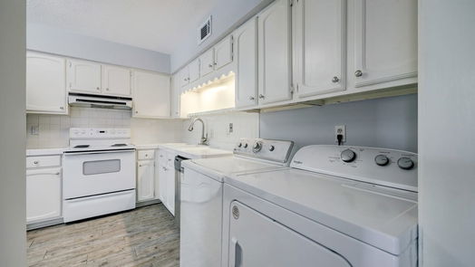 Houston 2-story, 2-bed 374 N Post Oak Lane 374-idx