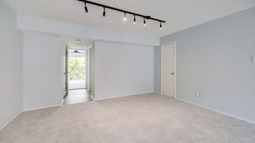 Houston 2-story, 2-bed 374 N Post Oak Lane 374-idx