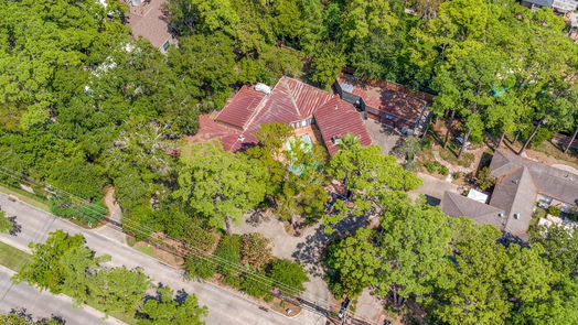 Houston 1-story, 5-bed 634 Voss Road-idx