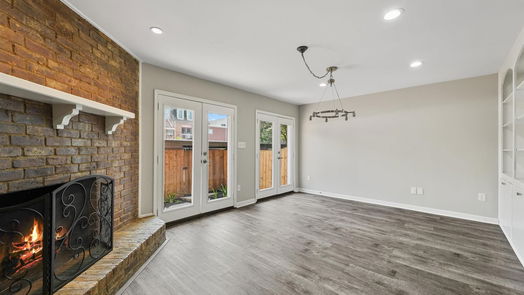 Houston 2-story, 3-bed 390 N Post Oak Lane-idx