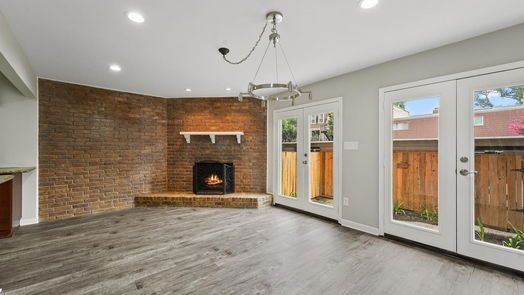 Houston 2-story, 3-bed 390 N Post Oak Lane-idx