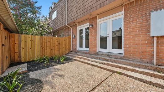 Houston 2-story, 3-bed 390 N Post Oak Lane-idx