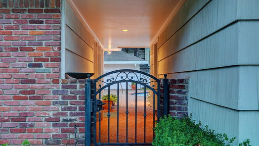 Houston 1-story, 4-bed 12202 Pebblebrook Drive-idx