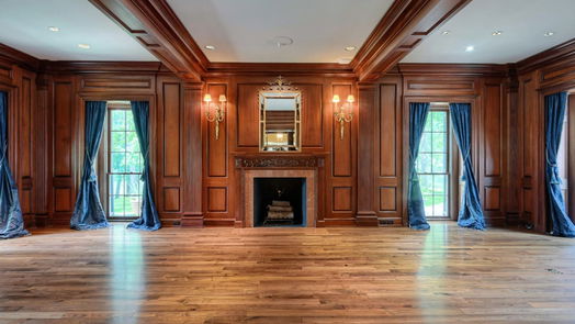 Houston 3-story, 6-bed 333 W Friar Tuck Lane-idx