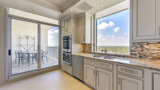 Houston null-story, 2-bed 121 N Post Oak Lane 2404-idx