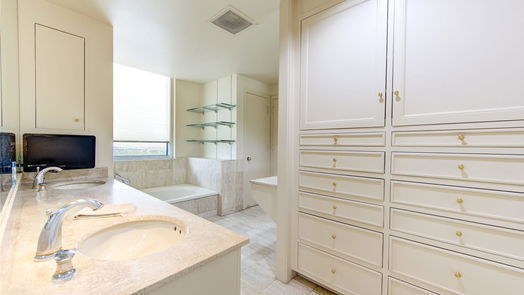 Houston null-story, 2-bed 121 N Post Oak Lane 2404-idx