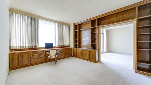 Houston null-story, 2-bed 121 N Post Oak Lane 2404-idx