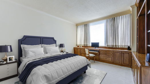 Houston null-story, 2-bed 121 N Post Oak Lane 2404-idx