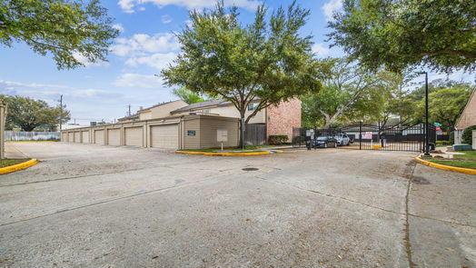 Houston 2-story, 3-bed 11826 BarryKnoll Lane-idx