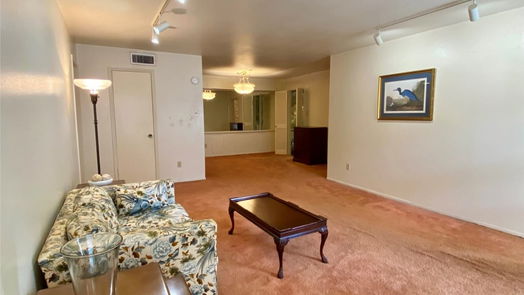 Houston 1-story, 2-bed 359 N Post Oak Lane 122-idx