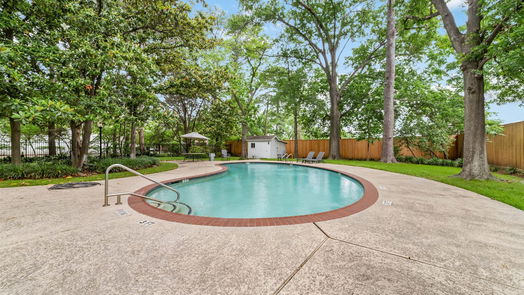 Houston 2-story, 2-bed 8936 Chatsworth Drive-idx