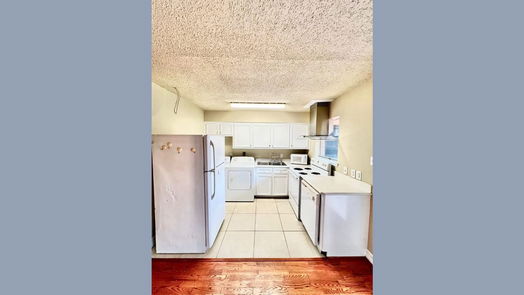 Houston 1-story, 2-bed 8299 Kingsbrook Road 178-idx