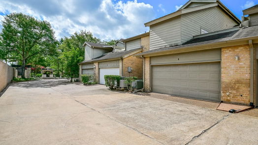 Houston 2-story, 4-bed 12625 Memorial Drive 4-idx