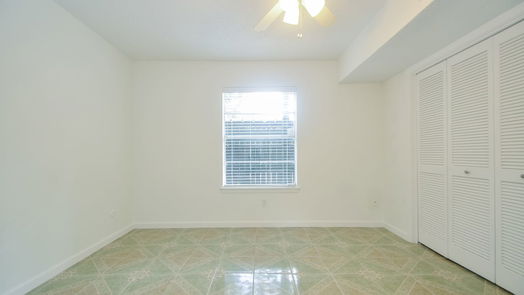 Houston 1-story, 2-bed 8221 Kingsbrook Road 110-idx