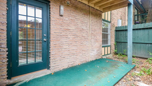 Houston 1-story, 2-bed 8221 Kingsbrook Road 110-idx