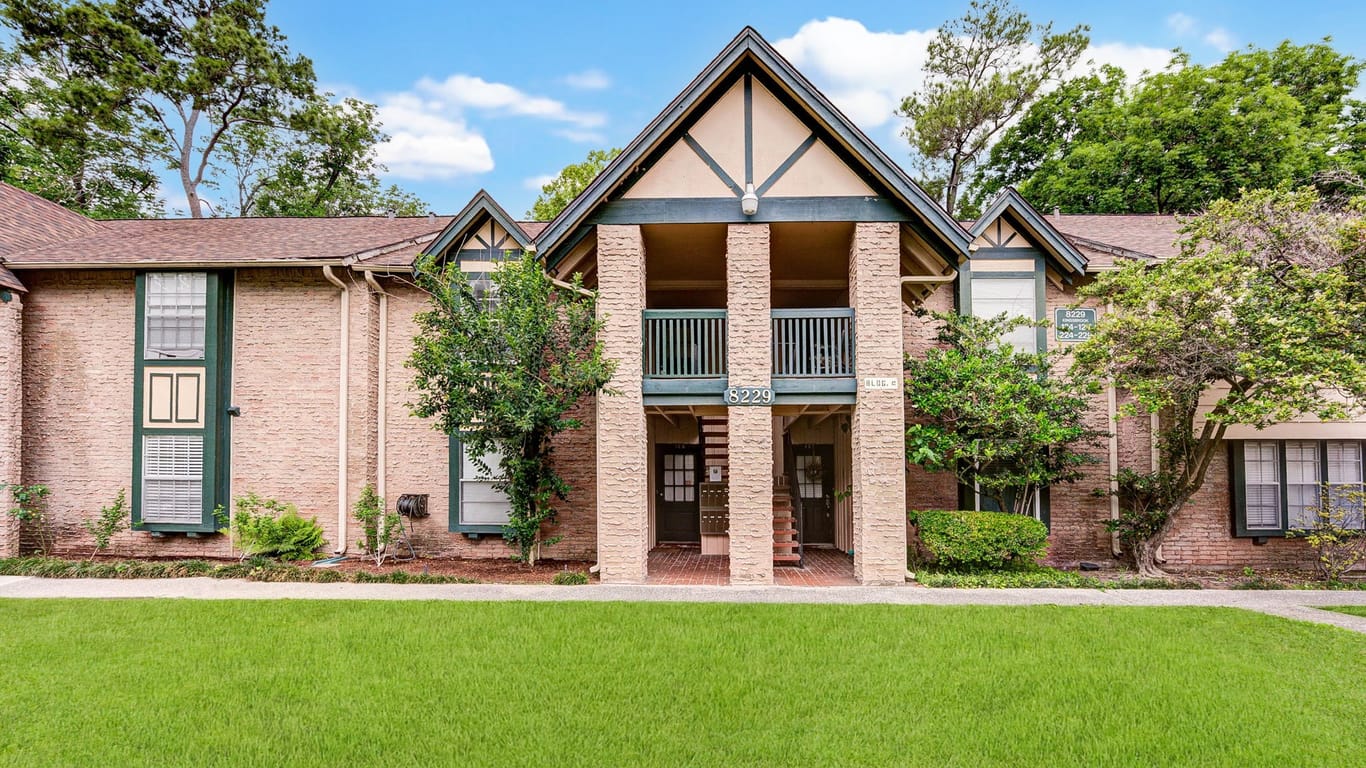 Houston 1-story, 2-bed 8229 Kingsbrook Road 229-idx