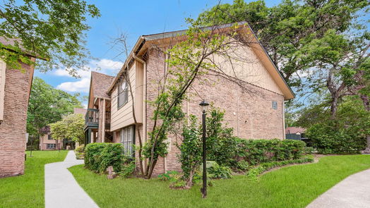 Houston 1-story, 2-bed 8229 Kingsbrook Road 229-idx