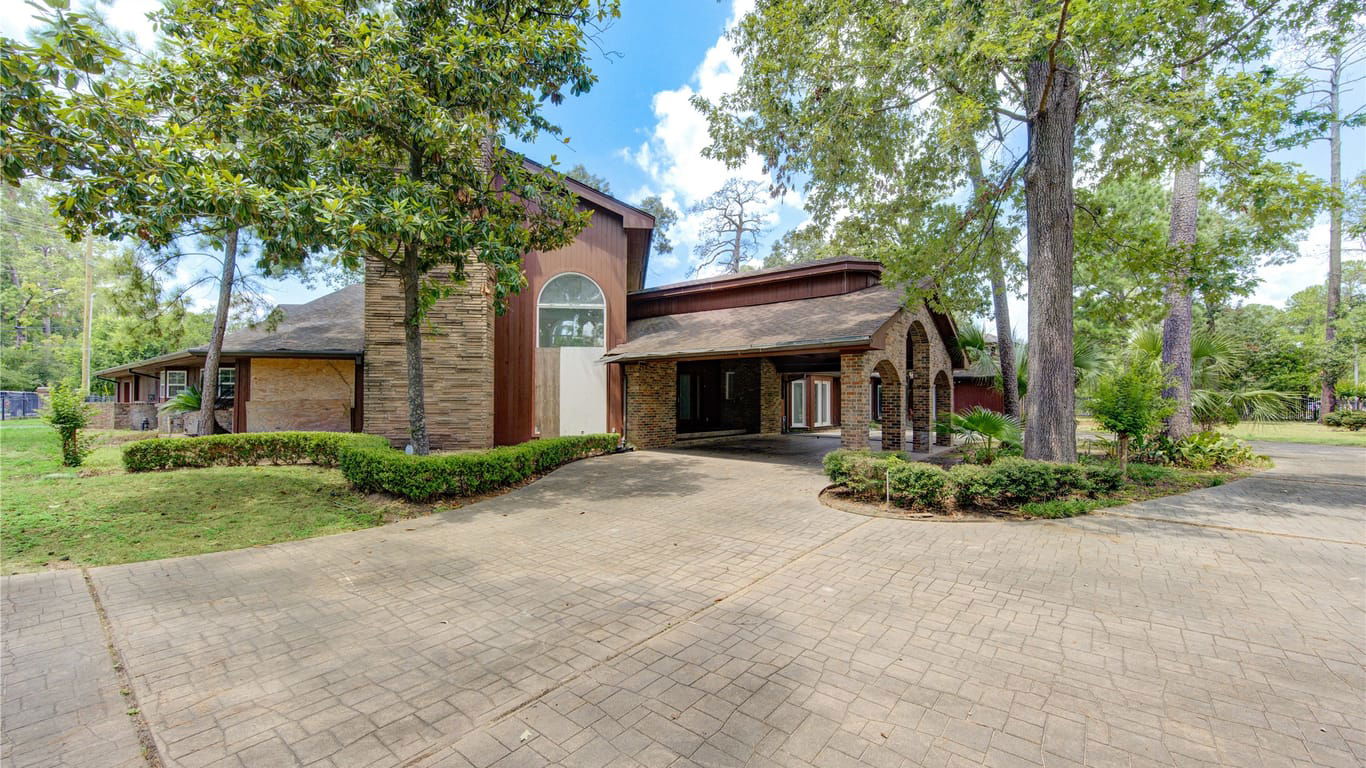 Houston 1-story, 5-bed 9201 Memorial Drive-idx