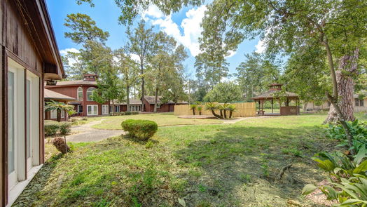 Houston 1-story, 5-bed 9201 Memorial Drive-idx