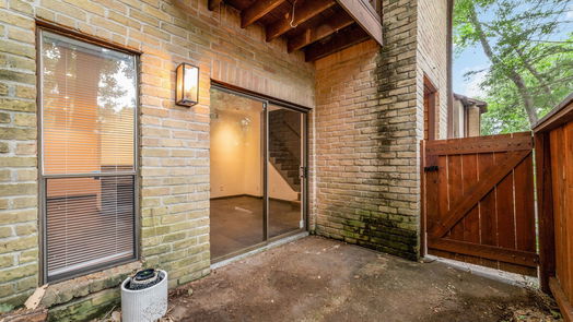 Houston 2-story, 1-bed 11711 Memorial Drive 337-idx