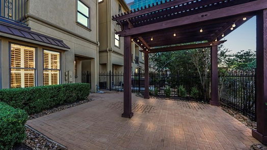 Houston 3-story, 3-bed 12778 Yorkstone Drive-idx