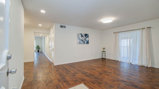 Houston 1-story, 2-bed 12633 Memorial Drive 140-idx