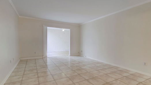 Houston 1-story, 2-bed 353 N Post Oak Lane 820-idx