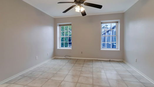 Houston 1-story, 2-bed 353 N Post Oak Lane 820-idx