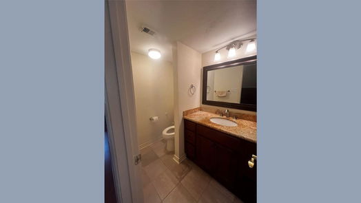 Houston 2-story, 2-bed 935 Memorial Village Drive 15-idx