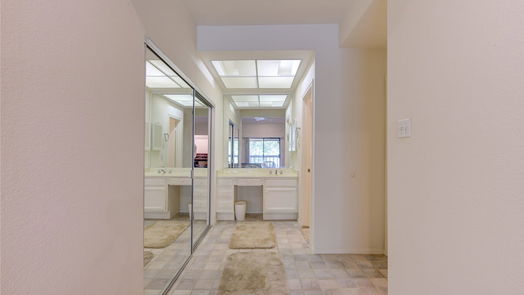 Houston 2-story, 1-bed 11711 Memorial Drive 41-idx