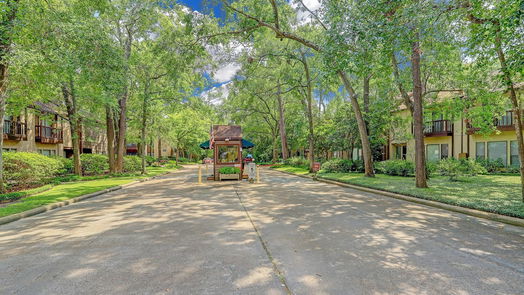 Houston 1-story, 2-bed 11711 Memorial Drive 258-idx