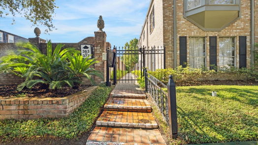 Houston 2-story, 2-bed 373 N Post Oak Lane 373-idx