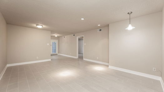 Houston 1-story, 2-bed 8299 Kingsbrook Road 178-idx