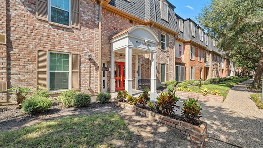 Houston 1-story, 2-bed 355 N Post Oak Lane 742-idx