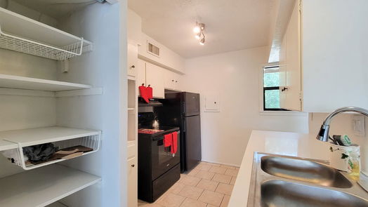 Houston 1-story, 2-bed 3809 N Braeswood Boulevard 26-idx