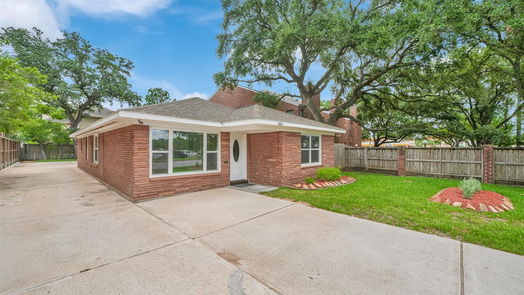 Houston 1-story, 3-bed 2610 W Holcombe Boulevard-idx