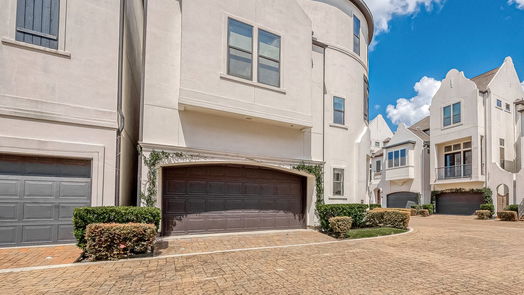 Houston 3-story, 4-bed 9940 Woodwind Lane S-idx