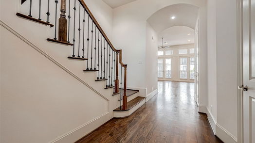 Houston 3-story, 4-bed 9940 Woodwind Lane S-idx