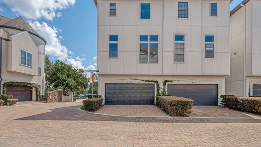 Houston 3-story, 4-bed 9940 Woodwind Lane S-idx