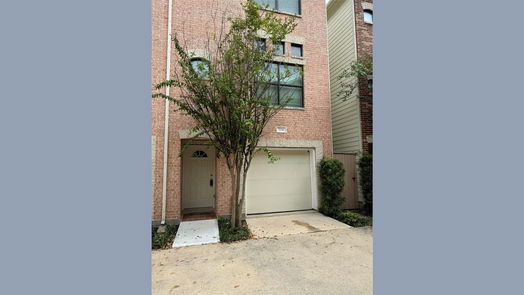 Houston 3-story, 2-bed 11315 Main Street 204-idx