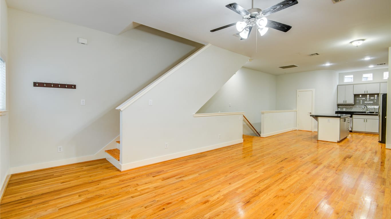 Houston 3-story, 2-bed 3501 Link Valley Drive 1104-idx