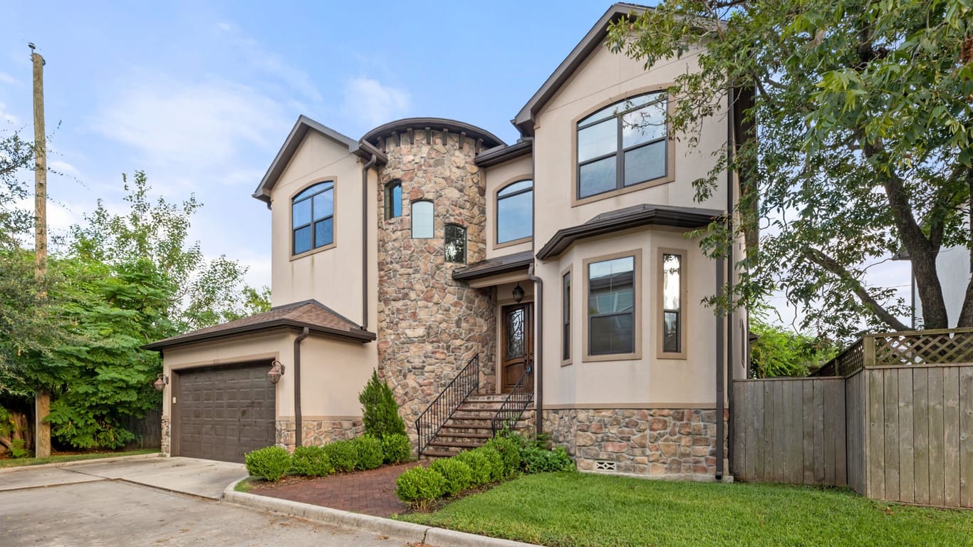 Houston 2-story, 3-bed 8011 Serenity Court-idx